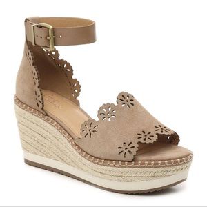 Crown Vintage Suede Scalloped Floral Espadrille Wedges - size 9